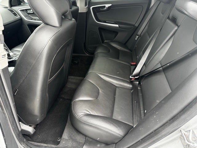 2016 Volvo XC60 T6 Drive-E