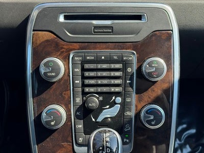 2015 Volvo XC70 T6 Platinum