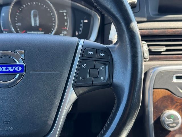 2015 Volvo XC70 T6 Platinum