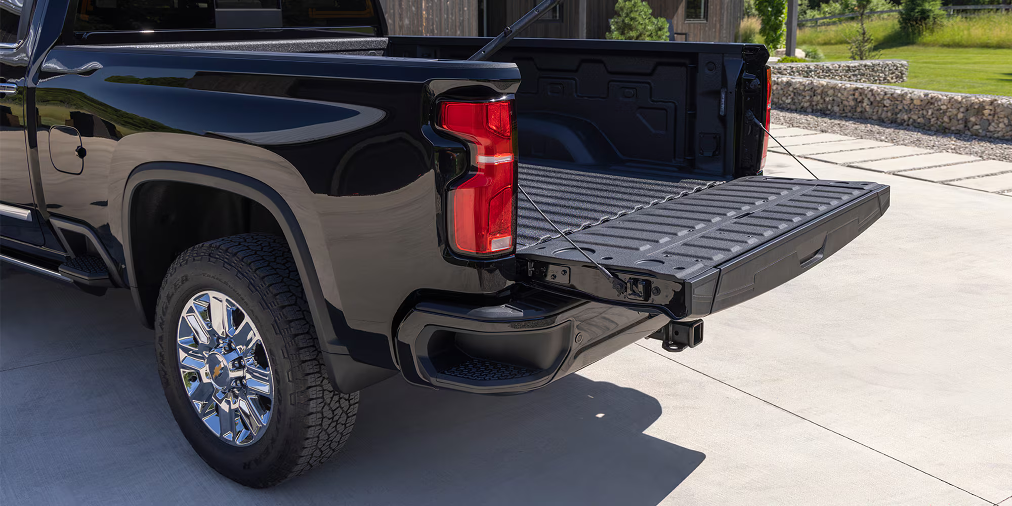 2026 Chevrolet Silverado HD Durabed cargo bed